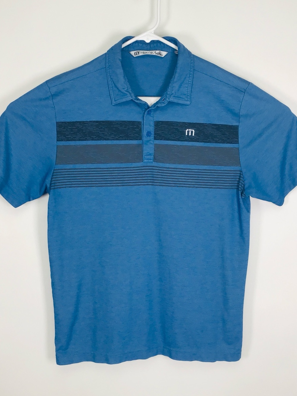 Travis Mathew men’s short sleeve polo shirt medium
